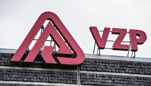 VZP bude letos hospodařit se schodkem 1,5 až 3,5 mld Kč