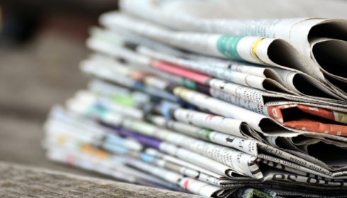Britská vláda chystá zákon zakazující vlastnictví tisku zahraničními vládami
