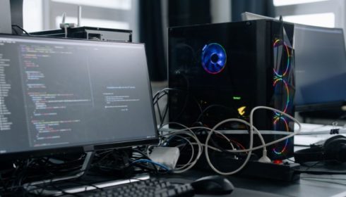 Globální trh s PC v druhém čtvrtletí rostl o 4,4 %