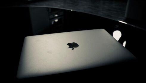 Apple pod tlakem Trumpových cel přihazuje 100 miliard dolarů na investice v USA